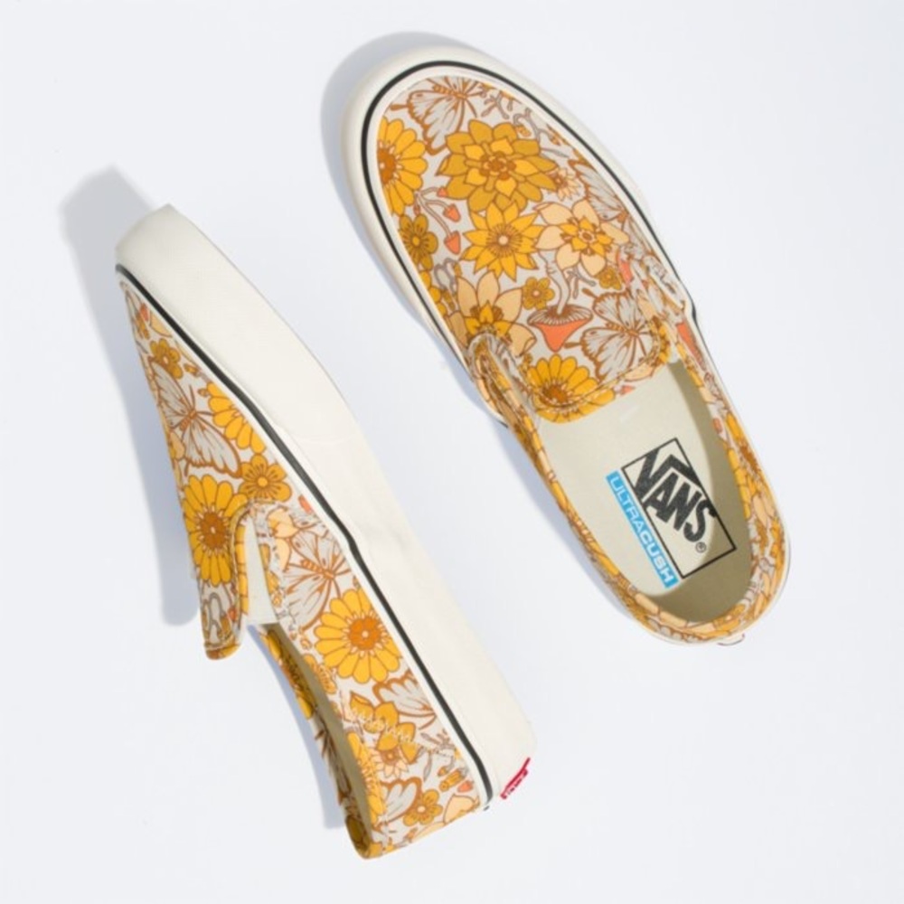NWOB Trippy Floral Slip-On SF Vans